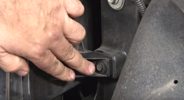 Ford F150: How to Replace Turn Signal Bulbs | Ford-trucks