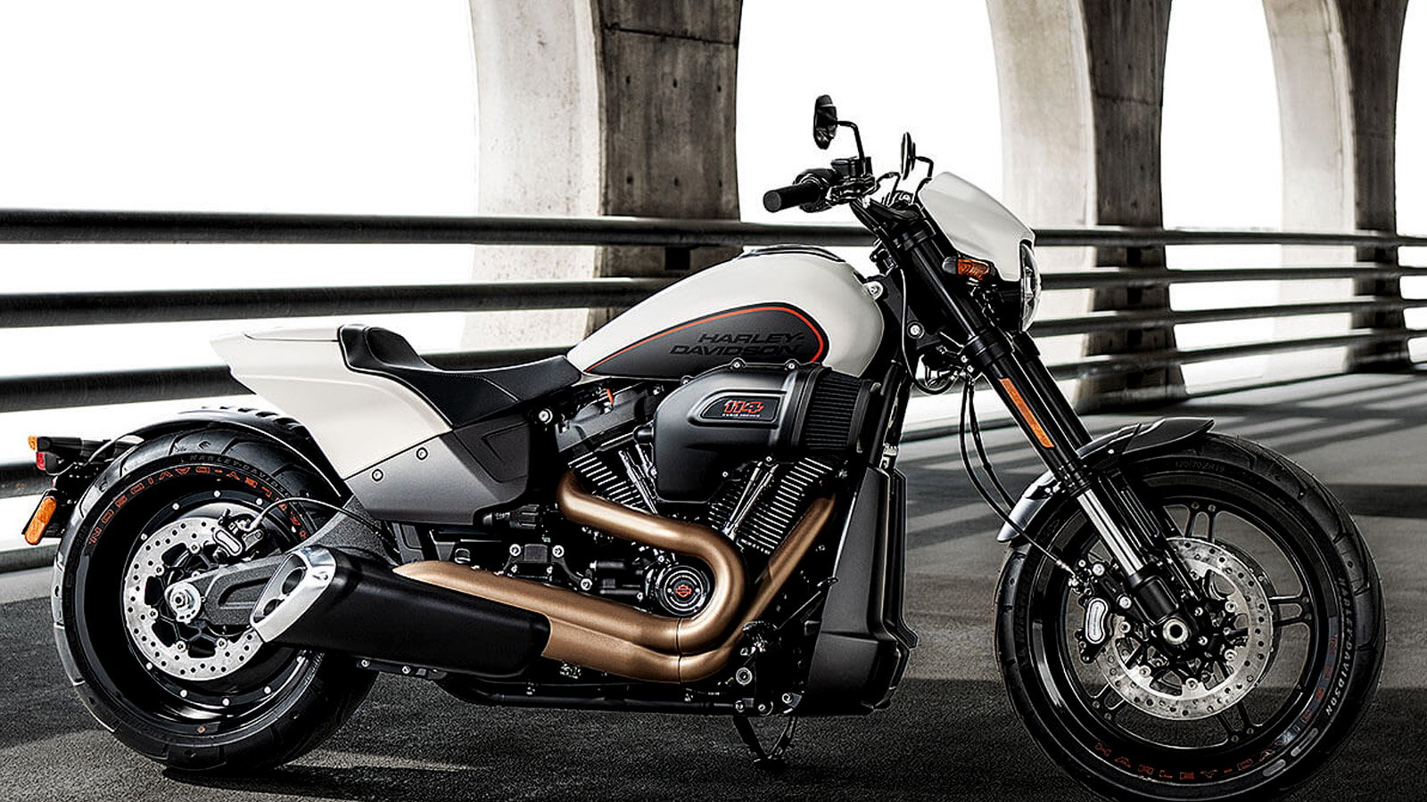 The 2019 Harley Davidson FXDR 114 is a New Breed of Softail | Hdforums