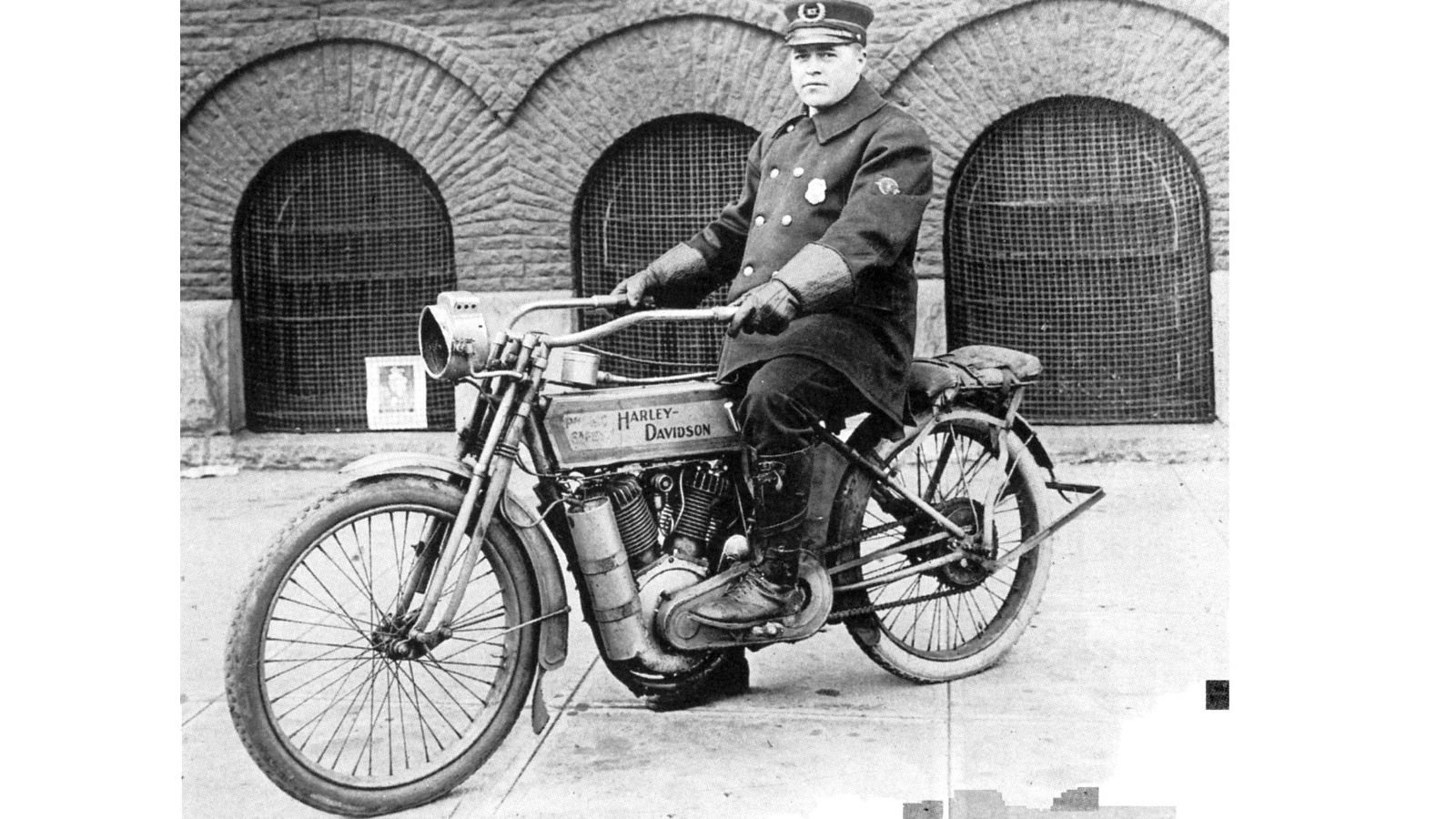 7 Historical Facts About Harley-Davidson Police Motorcycles | Hdforums