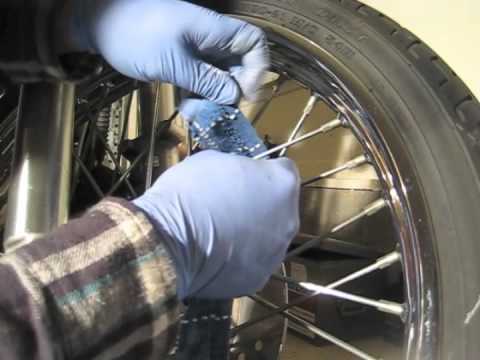 Harley Davidson Dyna Glide: How to Paint Your Rims Using Plasti Dip