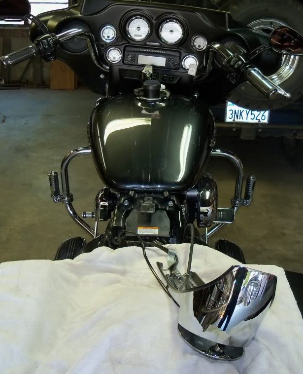Console placed onto rear fender