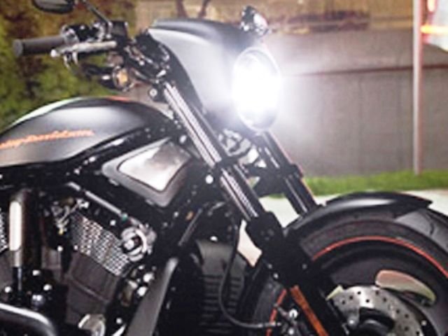 V-rod with HID kit