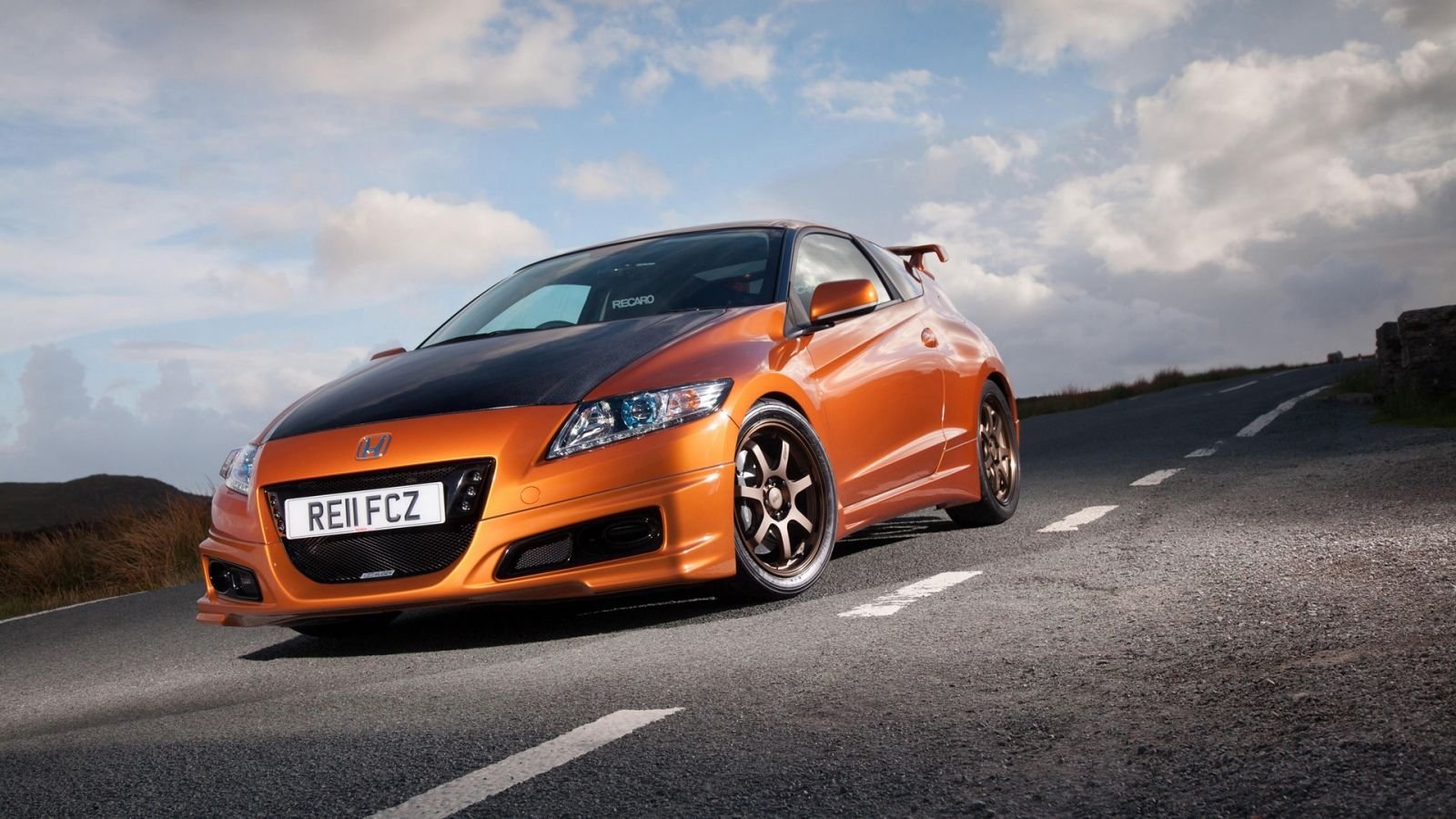 Honda Civic: D16Z6 vs. D16Y8 Engines Honda-tech