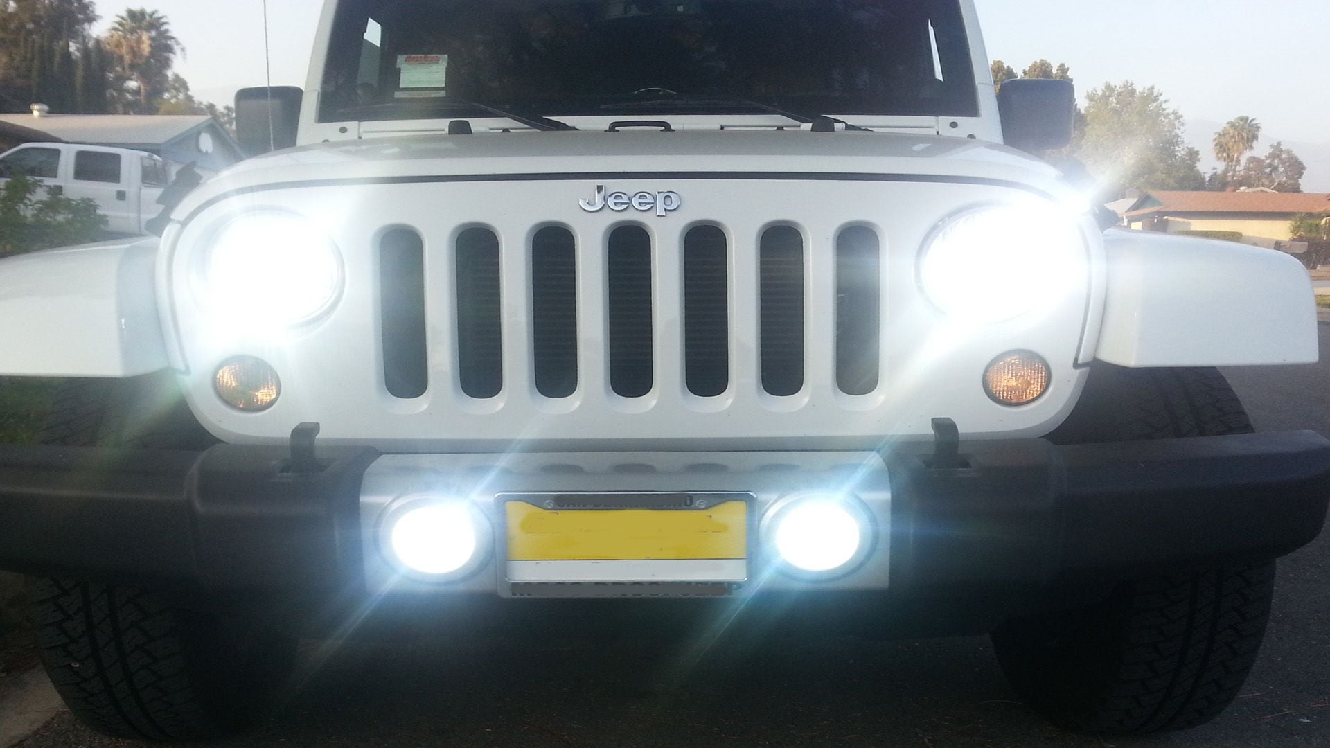 Jeep Wrangler JK: Headlight Bulb Modification | Jk-forum