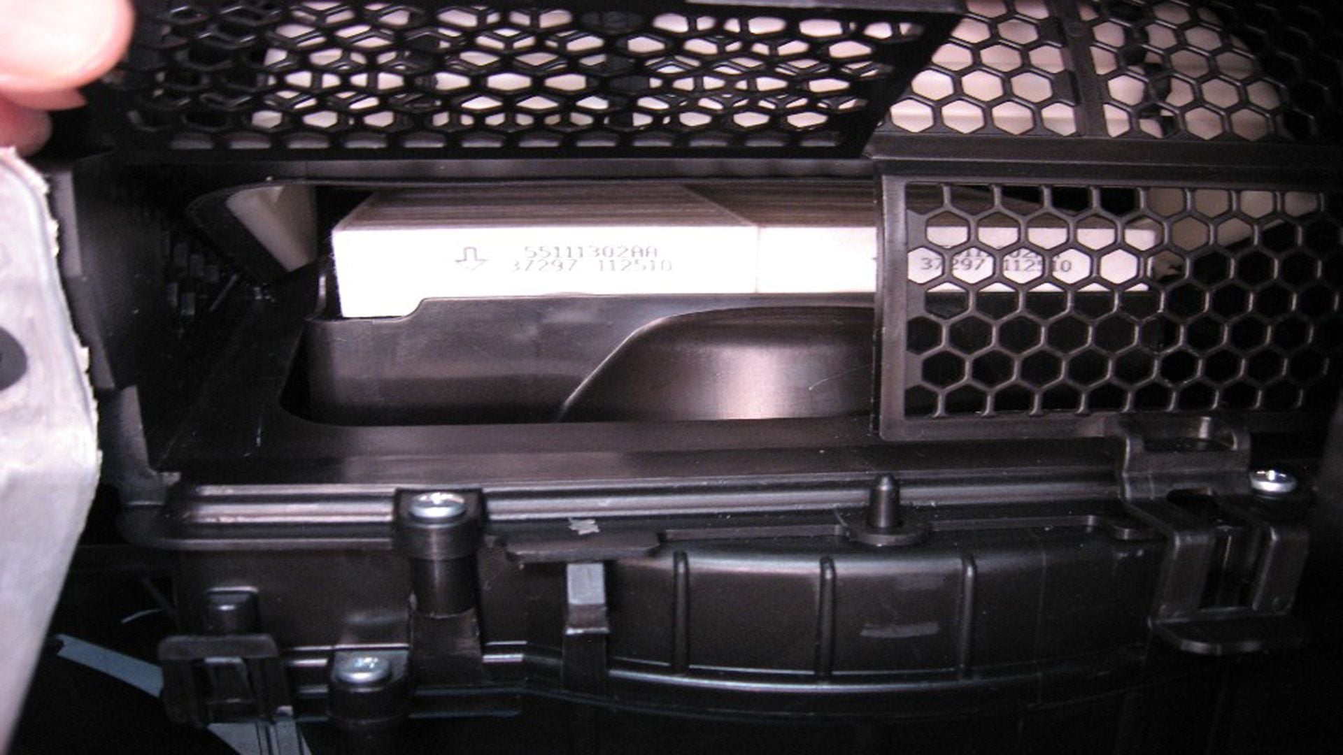 Jeep Wrangler JK: How to Replace Cabin Air Filter | Jk-forum
