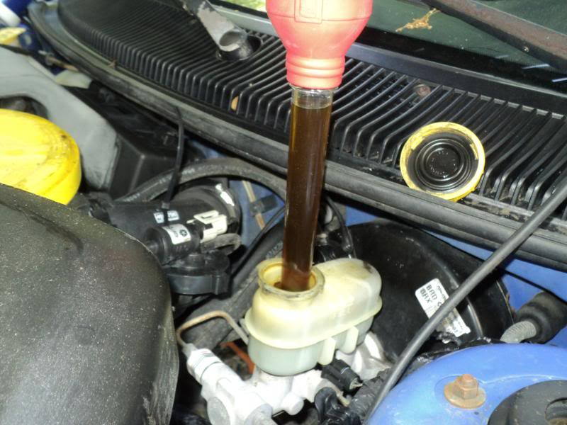 Jeep Wrangler JK: How to Replace Brake Master Cylinder | Jk-forum