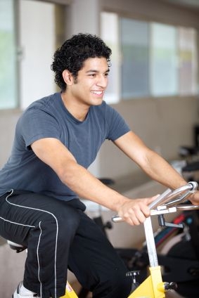 Creatine After 40: The Surprising Benefits for Muscle, Brain, and Bone Health