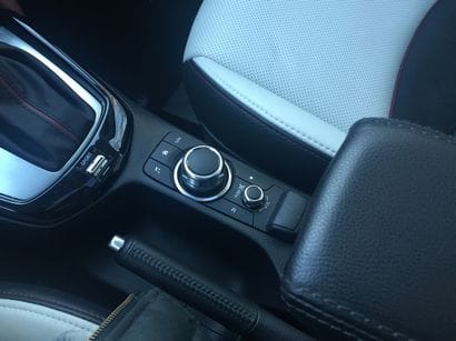 2016 Mazda CX-3 Grand Touring AWD console Command controller