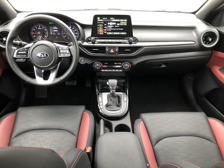 2019 Kia Forte EX interior