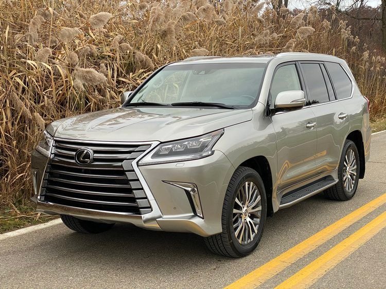 2019 Lexus LX 570: Pros And Cons