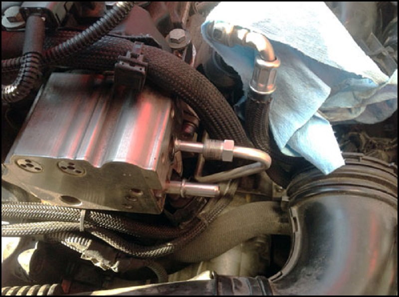 Threaded Fuel Line Removal