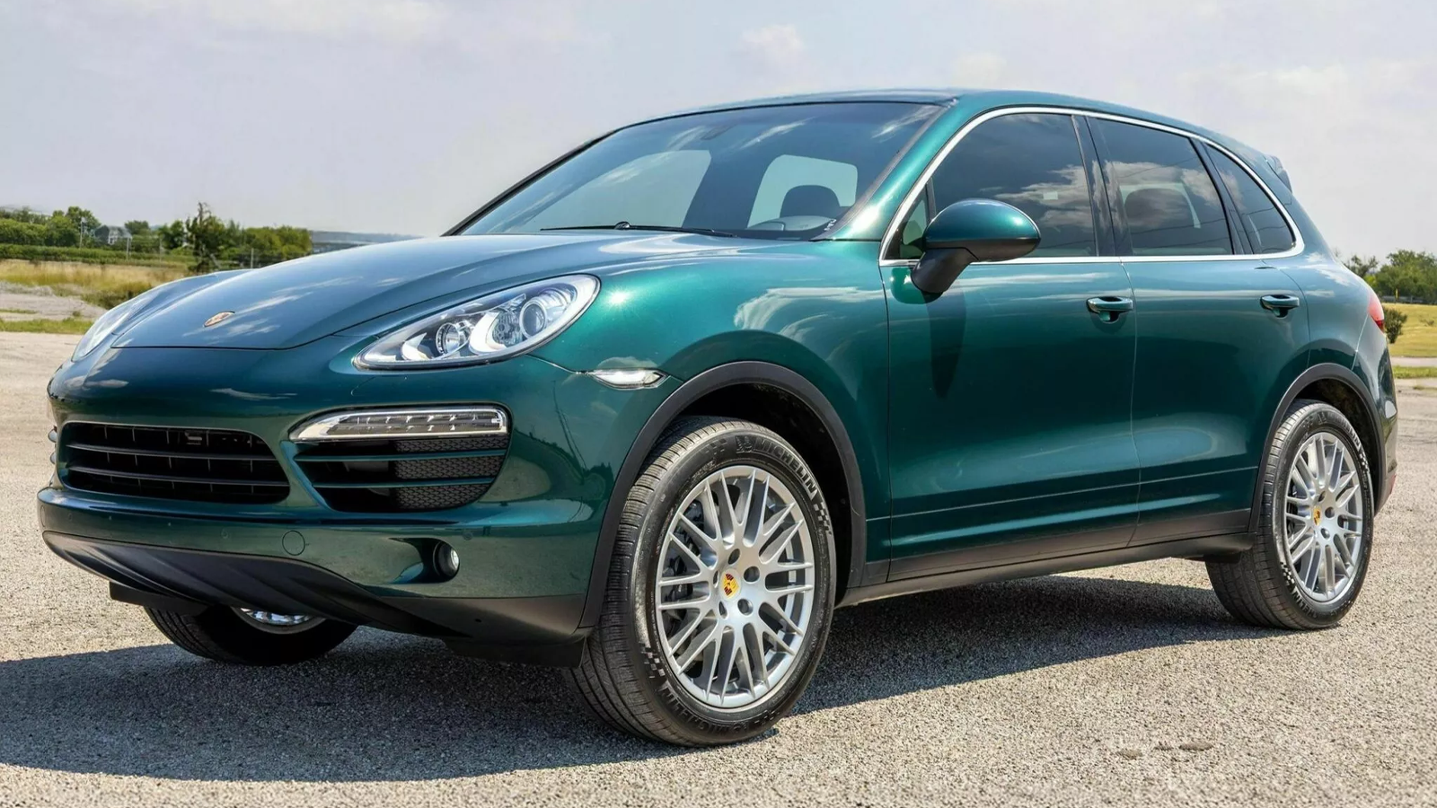 Rare Porsche Cayenne Sold For Shocking Sum on Auction Site