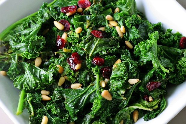 dark green leafy vegetables for revitalizing the liver