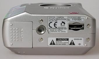 Fujifilm FinePix 6800 Zoom