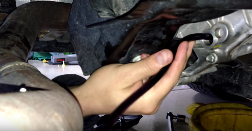 TOYOTA TUNDRA TRANSFER CASE FLUID CHANGE DIY HOW TO
