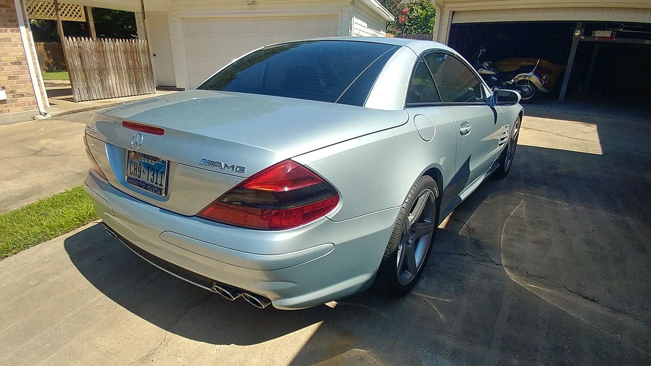 2004 Mercedes-Benz SL55 AMG - Clean MB SL55 AMG for sale (girl not included at this price) - Used - VIN WDBSK74F94F075534 - 70,549 Miles - 8 cyl - 2WD - Automatic - Convertible - Silver - Houston, TX 77084, United States