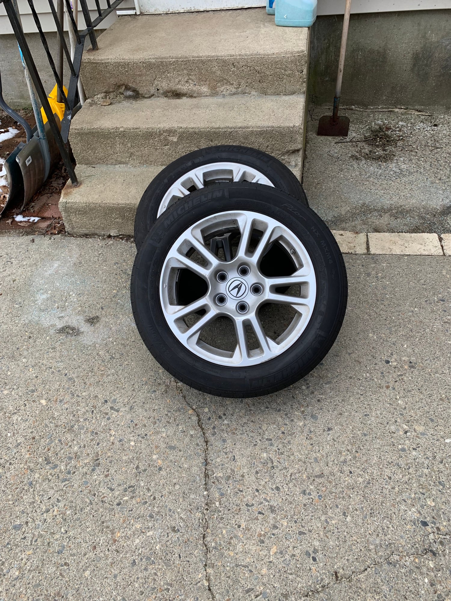 Wheels and Tires/Axles - FS: Two (2) 2010 Tl wheels & Michelin tires 5X120 - Used - 2010 Acura TL - Southbridge, MA 01550, United States