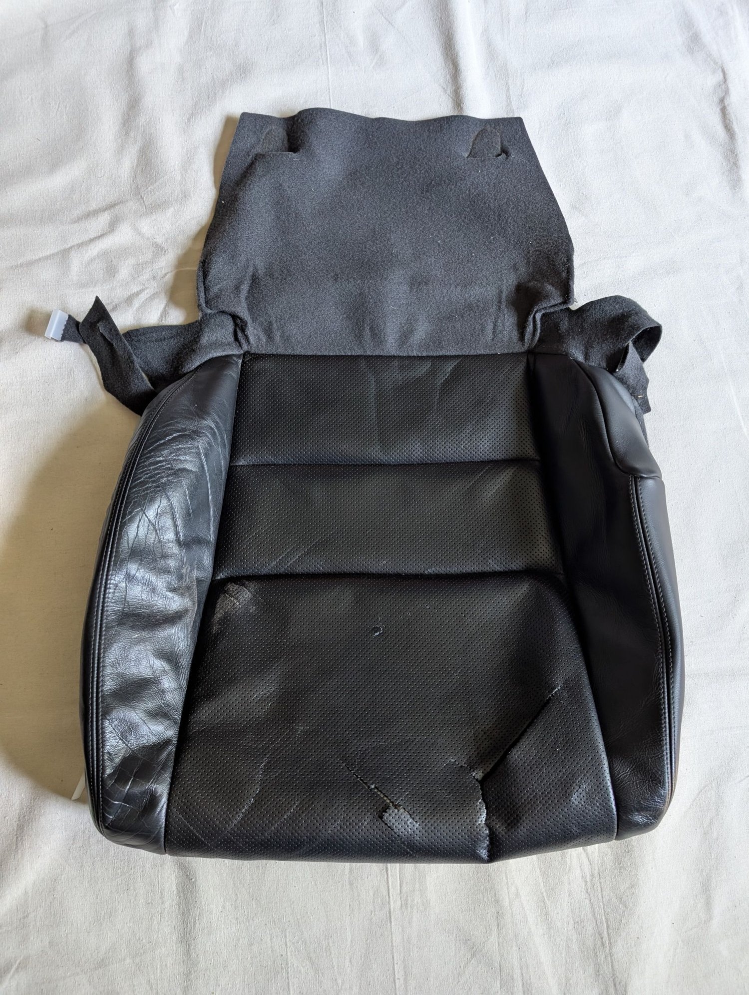 Interior/Upholstery - Free + Shipping Original OE Torn 2006 Acura TL Passenger Front Seat Cover Ebony Black - Used - 2004 to 2008 Acura TL - Willow Grove, PA 19090, United States