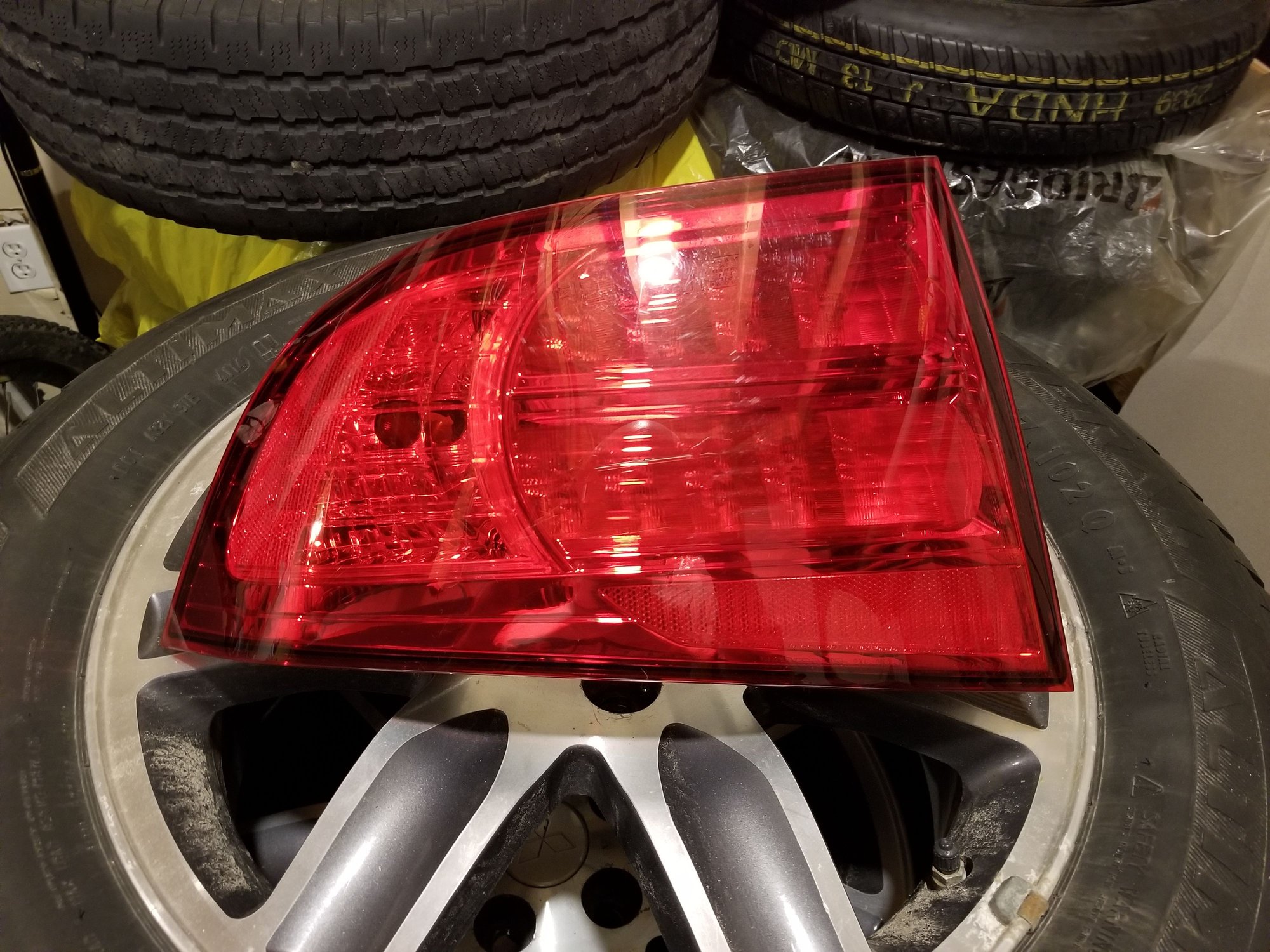 Lights - EXPIRED FS: Acura TL 3G 2004-2005 Tail Lights (fit 04-08) - Used - 2004 to 2008 Acura TL - Toronto, ON L4L9M9, Canada