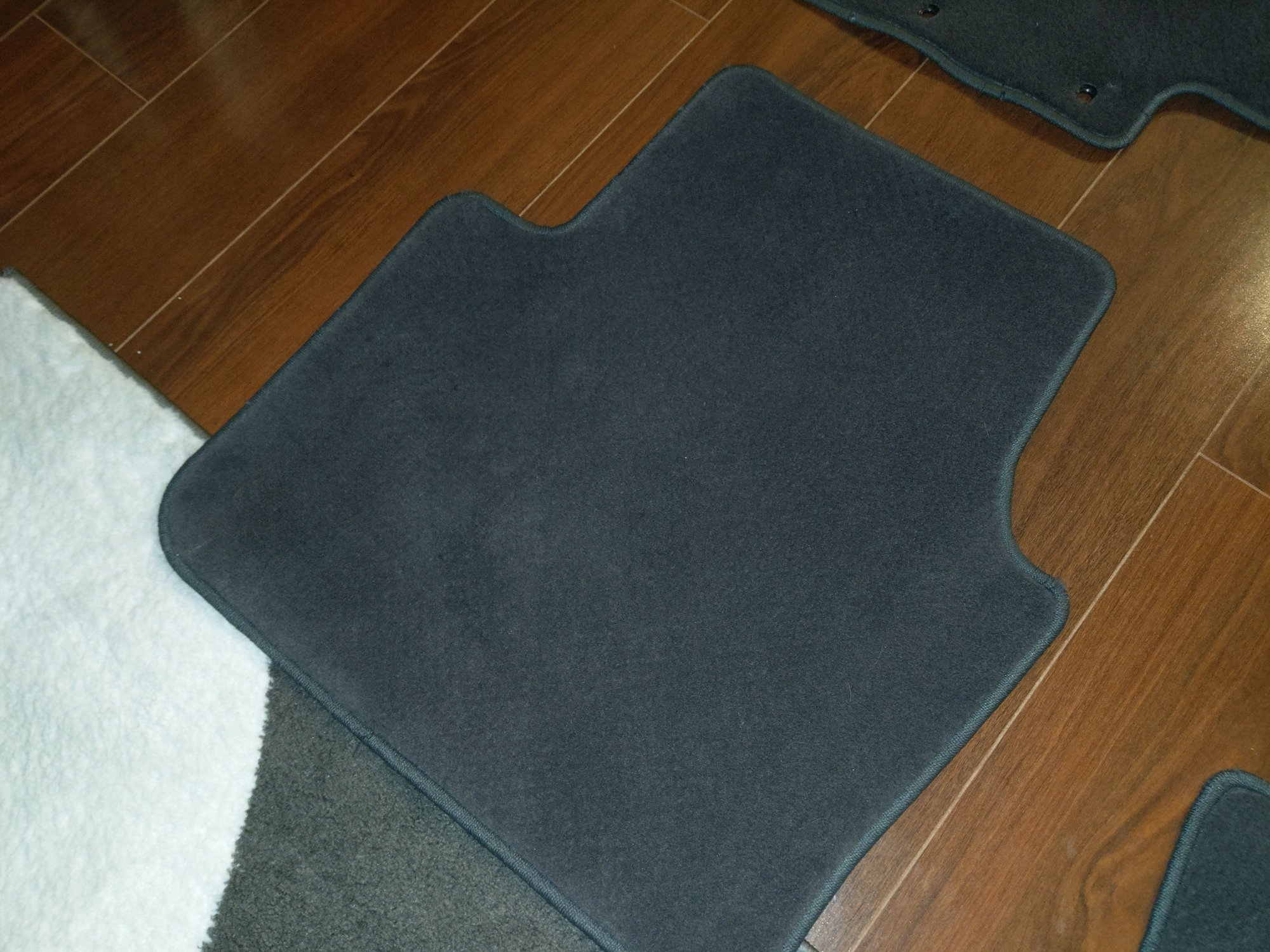 Accessories - SOLD: 3G TL Genuine OEM half nose mask and OEM carpet mats - Used - 2004 to 2008 Acura TL - Philadelphia, PA 19107, United States
