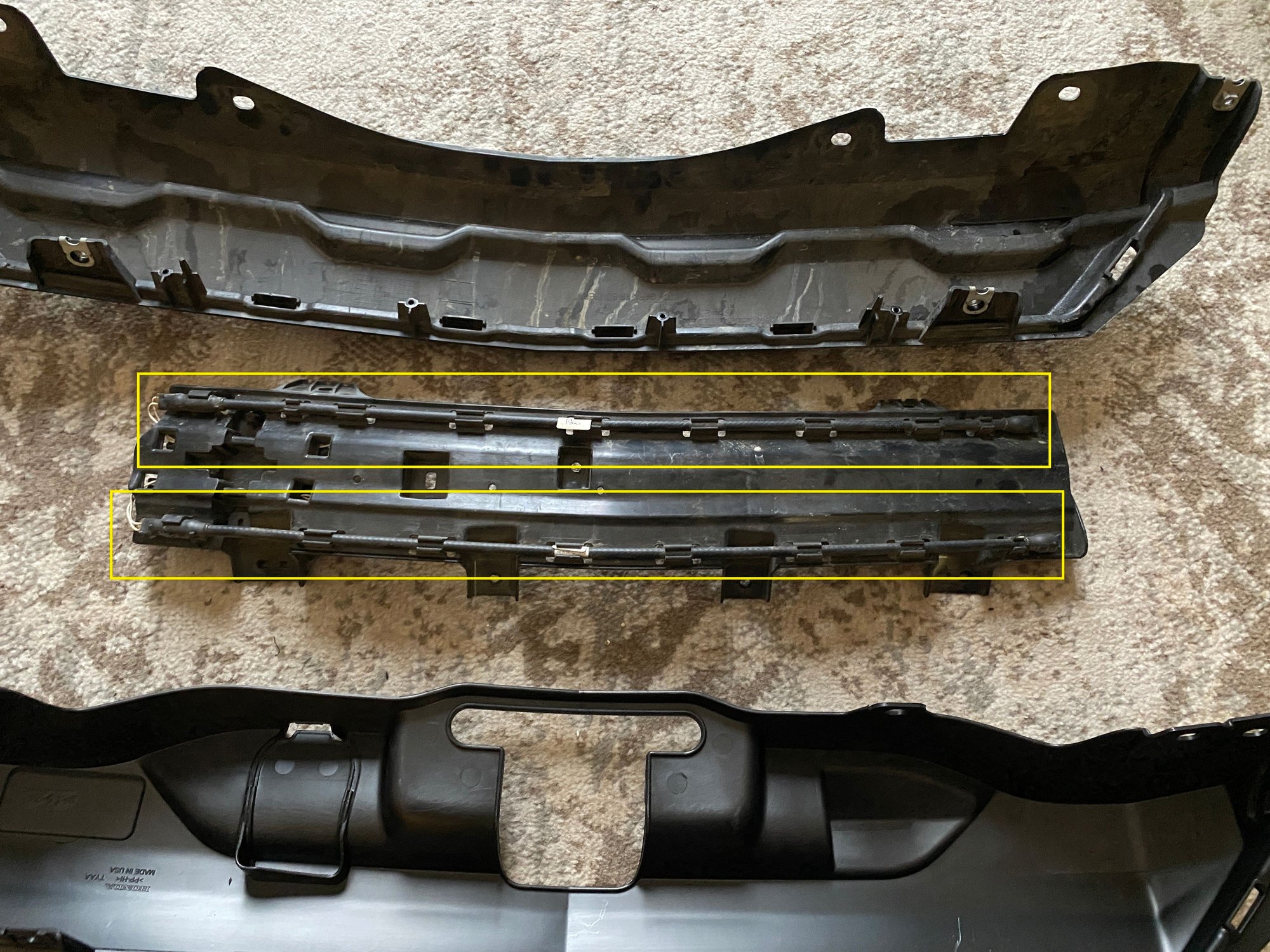 This is the HFS module flipped over. You can see the actual sensors (yellow sections) are just two long rubber tubes that run along the top and bottom of the plastic.