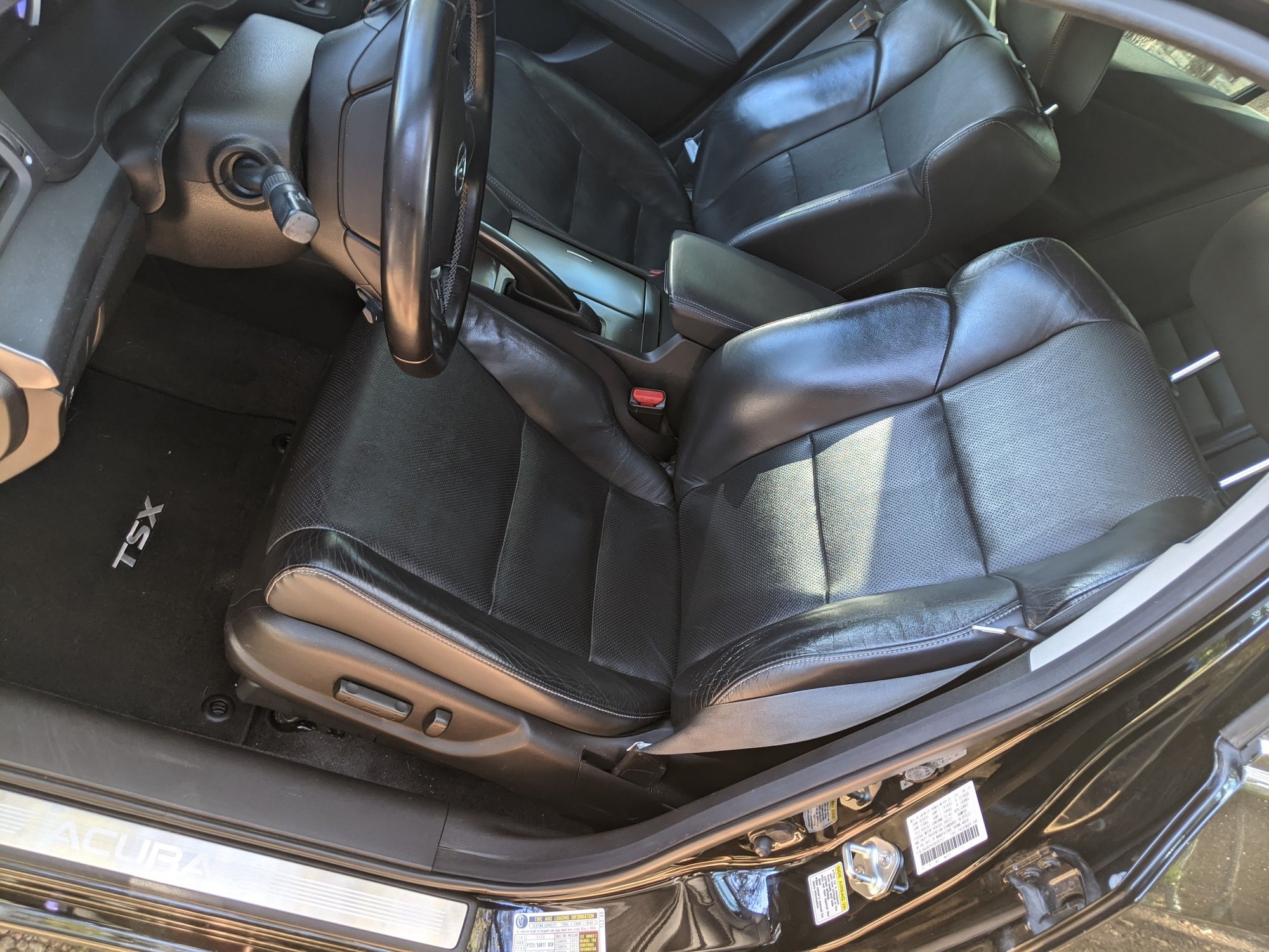 2011 Acura TSX - SOLD: 2011 Acura TSX Sport Wagon FWD with Technology Package, Austin TX - Used - VIN JH4CW2H63BC002521 - 99,805 Miles - 4 cyl - 2WD - Automatic - Wagon - Black - Austin, TX 78731, United States