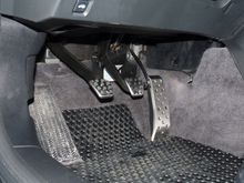 Closer pic of Strutking pedals.