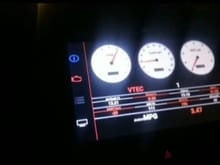 I have flashpro and the hondata app and use the unit as a gauge cluster when hooning about. 
It runs the older version of the hondata app,the newer version doesnt run on my unit but this works and has all the functions i want/need.