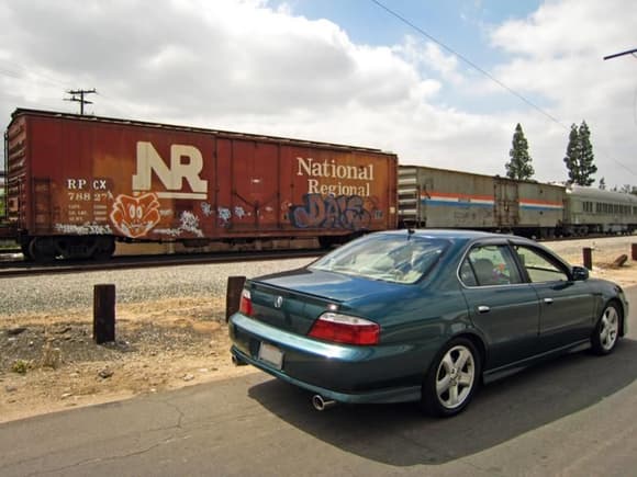 NGP w/TRAIN CARS