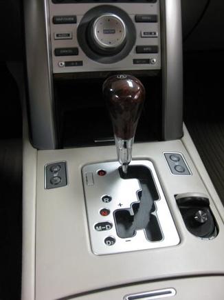 Shift Knob &amp; Bass Knob