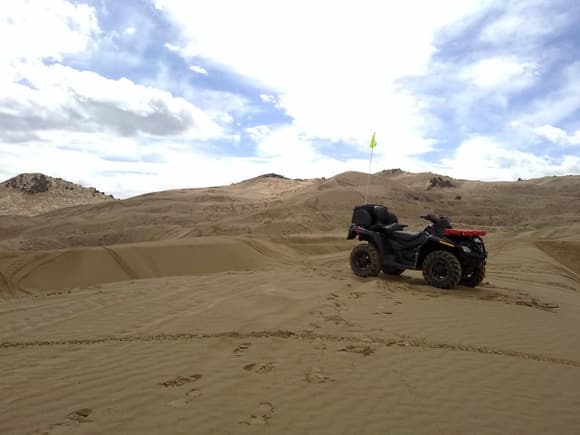 Little Sahara Sand Dunes - UTAH.

60.000 Acres - about 124 square miles of pleasure...