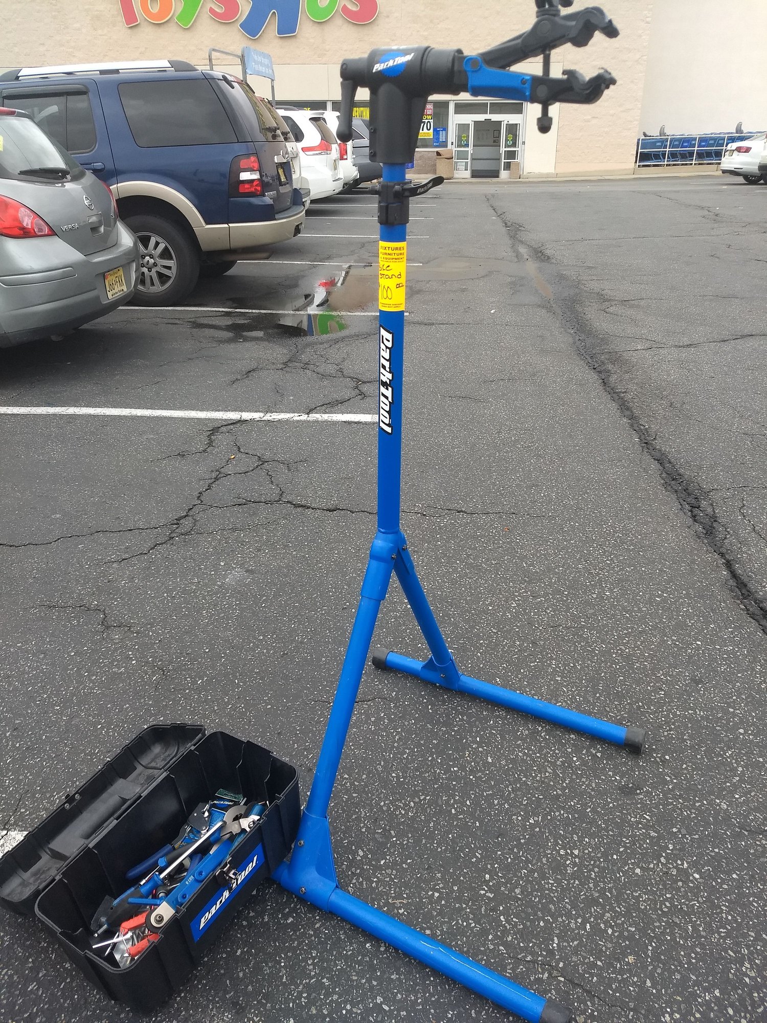 park bicycle stand