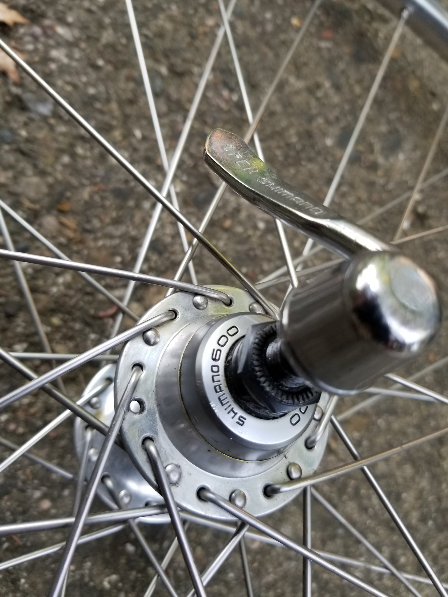 replacing bicycle spokes