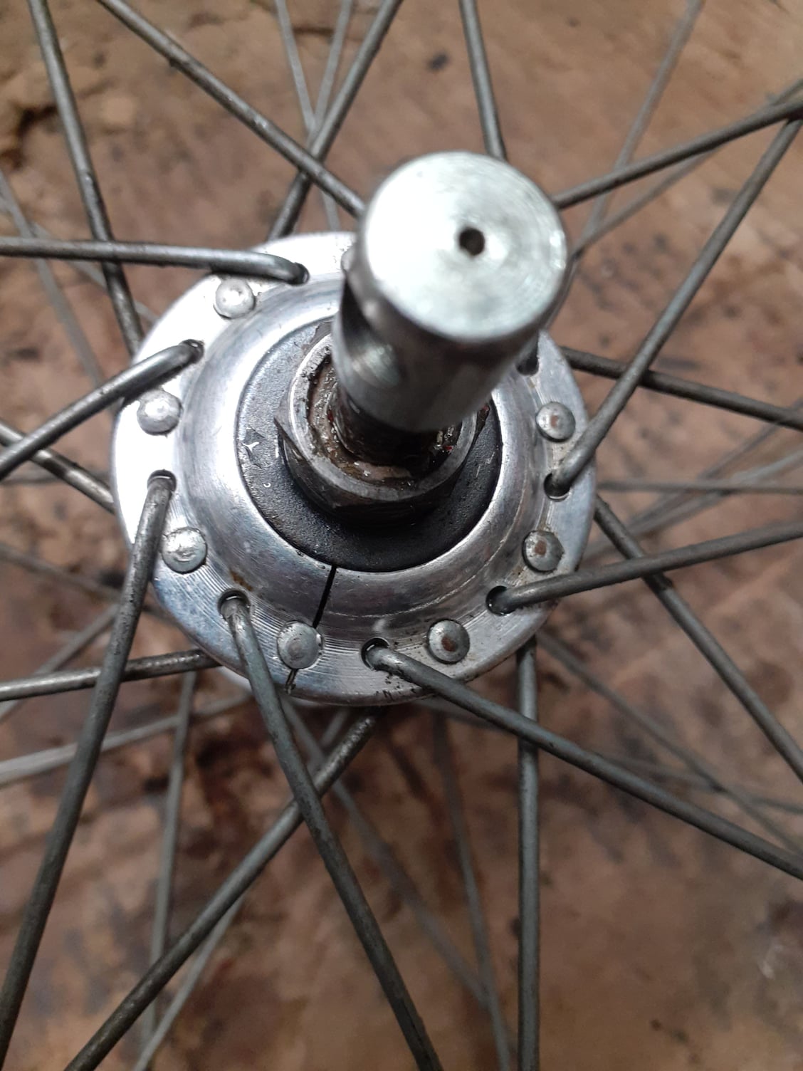 Cracked hub - Bike Forums