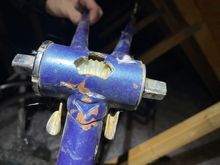 Bottom bracket shell with T cutout