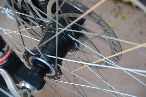 This is a sealed bearing hub but no markings. 