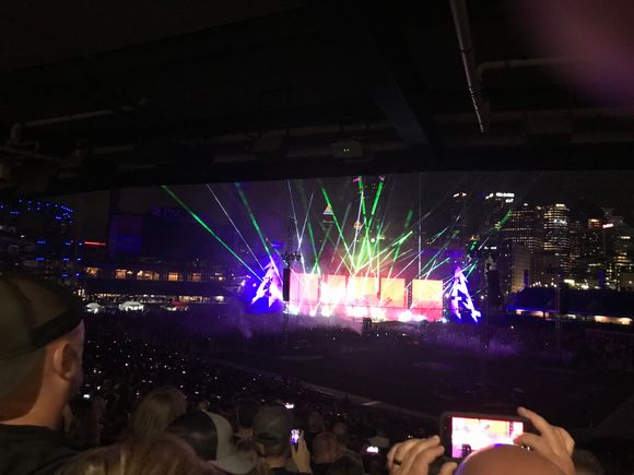 Metallica in Pittsburgh Pa last summer was great. I will be there in Arlington Tx this coming August for Metallica again. 