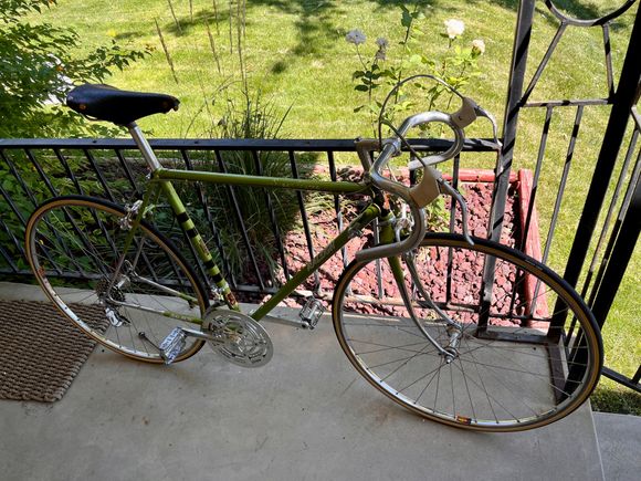 Setting this up to be a bit lighter than stock, since I am putting sewups on. Without the chain, the bike weighs 21 lb, 3 oz, so probably around 22 or 22 1/2 lbs all in, decent for this bike.