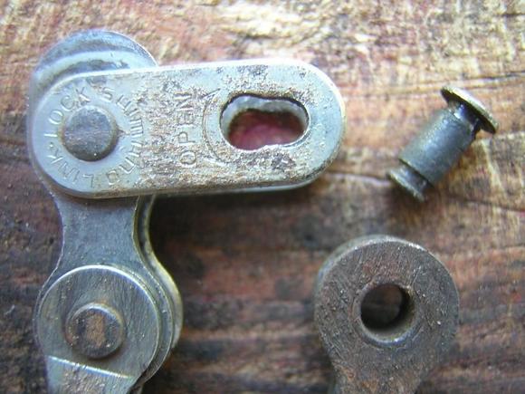 Original Shimano Link-Lock chain