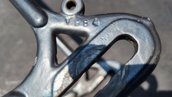 Maybe the fork serial number was stamped on a Monday by someone who had a headache? Anyway clear as can be now