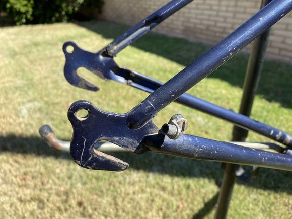 Heavy-duty dropouts forged to the frame