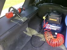 new 2 gallon air compressor with air chuck and power took attachment