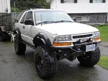 99 Blazer ZR2  not stock    my offroad toy
