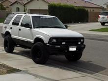 ADDED SOME SMALL FOG LIGHTS IN FRONT BUMPER