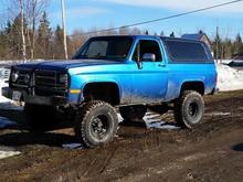 Finished (for now)  6 inch lift  dana 44 front gm 14 bolt rear running 4:10 gears.