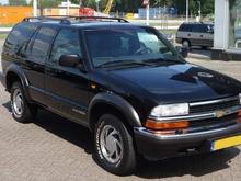 Chevrolet Blazer 4.3   V6
Front view