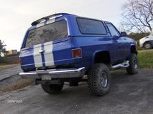 custom moulded in wing on roof. it's actually a really nice job, still looks good, no cracking after 10 years.