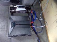 1000 watt mono and 8 farad cap.