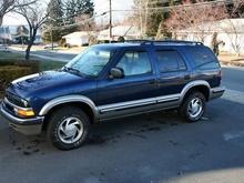 Jeff's 99 blazer