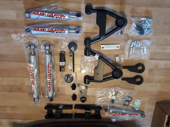2.5 rc lift kit with a stearing stabilizer.